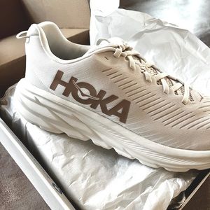 Women’s Size 9 Hoka Rincon 3 Eggnog/Rose Gold